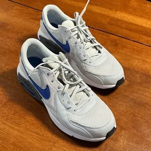 Nike Men's White and Blue Sneakers AirMax